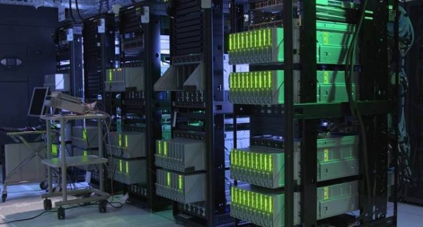 HPE實(shí)驗(yàn)室引領(lǐng)未來 揭秘怪獸級The Machine內(nèi)存驅(qū)動計(jì)算系統(tǒng)